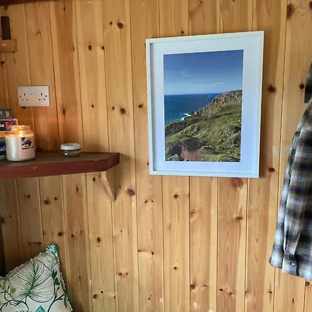 Miners_meadow Self Contained Shepherds Hut *